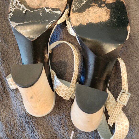 GUCCI Snakeskin Strappy Block Heel Sandals – Beige – Size 9 - Picture 9 of 9